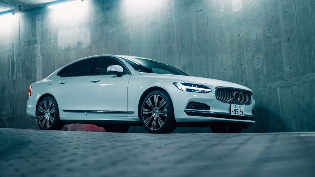 volvo-s90