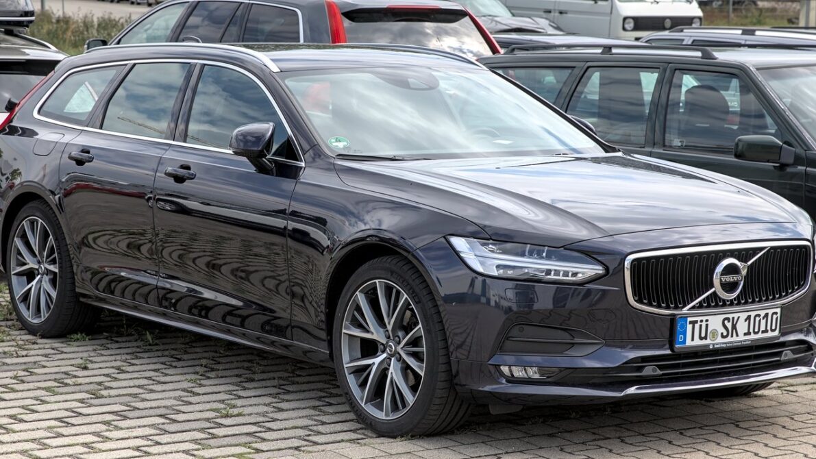 元V90オーナーが後悔と満足を正直に語る