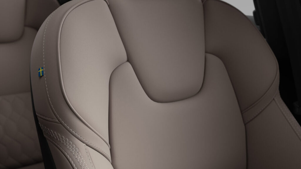 XC60-Plus-B5-AWD-Selection_ノルディコシートカルダモン