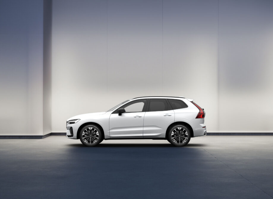 XC60 Ultra B5 AWD Dark Edition